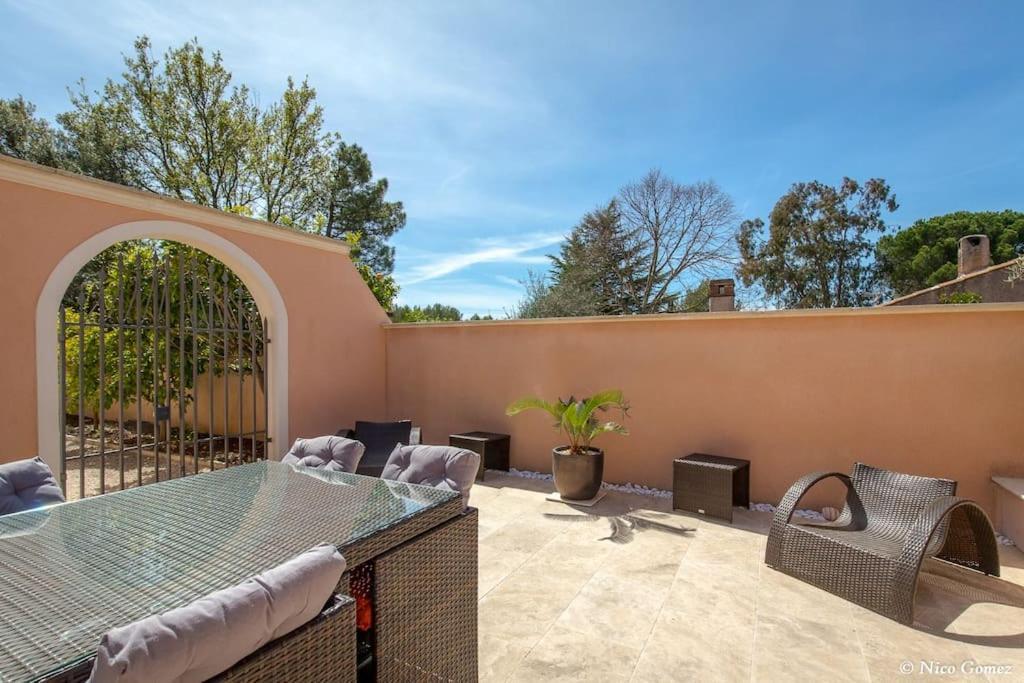 Roquebrune-Sur-Argens, Villa 2 Pieces, 4 Personnes Экстерьер фото