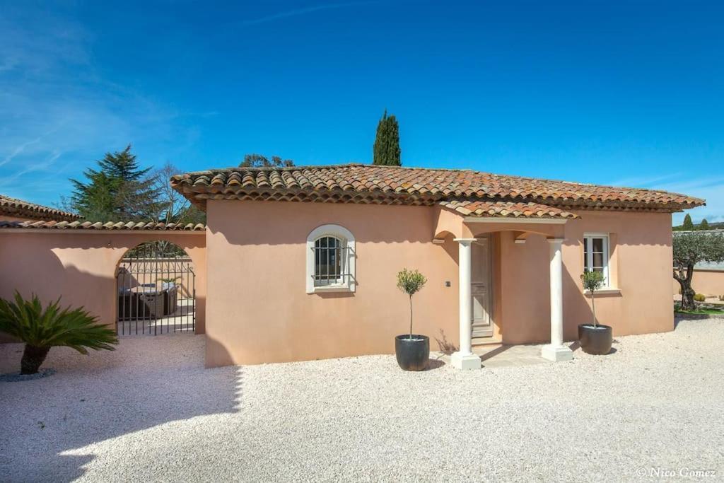 Roquebrune-Sur-Argens, Villa 2 Pieces, 4 Personnes Экстерьер фото